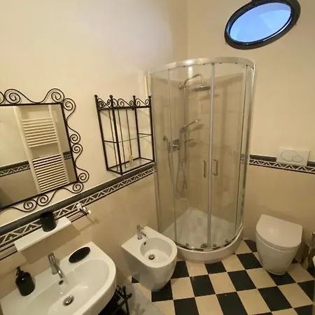 Blom Apartmán *