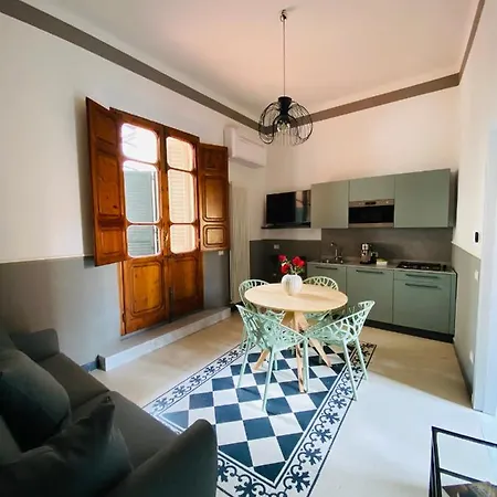 Blom Apartment *