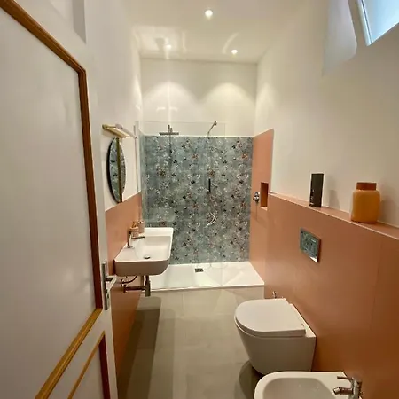 Blom Apartment *