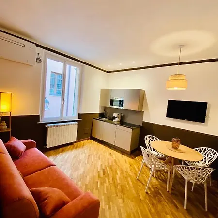 Apartment Blom *